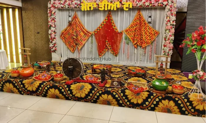 Royal Flowers and Decorations